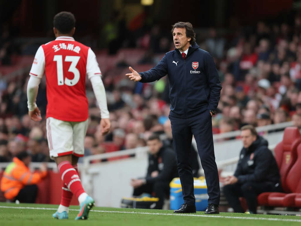 埃梅里再阻枪手夺冠梦,主场两球优势惨遭扳平